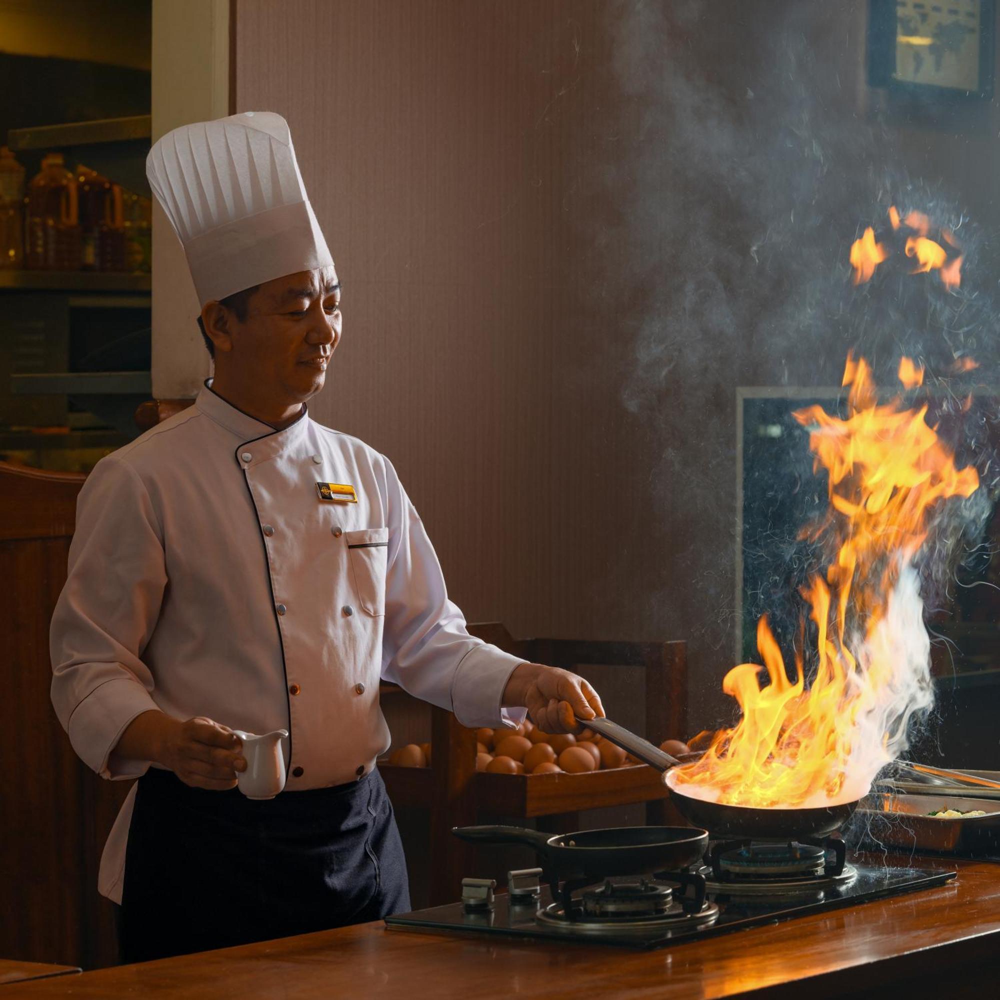 Champton Hanoi Hotel Bagian luar foto